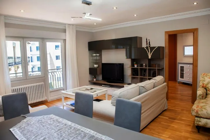 Appartement de vacances pour 8 personnes, avec vue et terrasse, animaux acceptés - 1