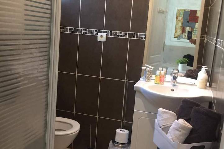 Ganze Wohnung, Small studio Classified 1* garden -Summer spa 06 to 09 in Le Cannet-des-Maures, Draguignan Region