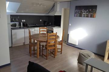 Gîte pour 5 personnes, avec jardin à Balleroy