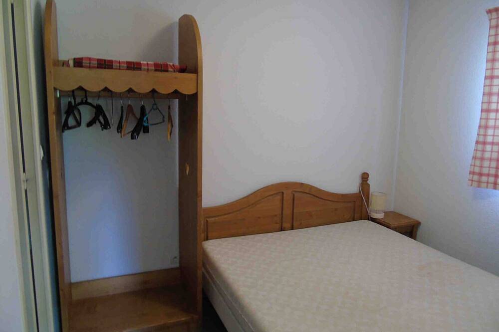 Ganze Wohnung, Geräumige Ferienwohnung für 8 Personen mit Balkon und Bergblick in Valfréjus in Valfréjus, Modane