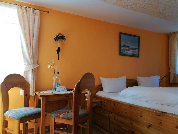 Ferienwohnung für 2 Personen, mit Garten und Terrasse in Ahrenshoop - 3