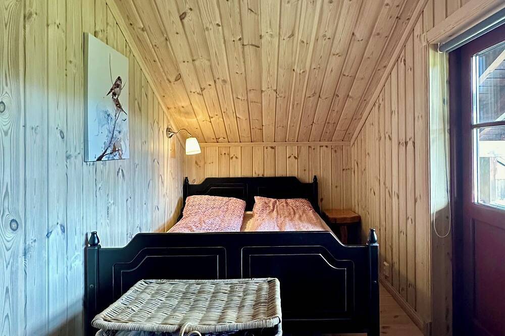 Indoor hot tub, views & nature, cosy family cabin in Tyin-Filefjell, Vang
