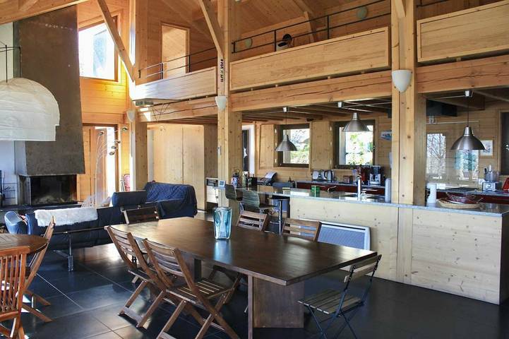 Gîte pour 12 personnes, avec terrasse à Dorres - 4
