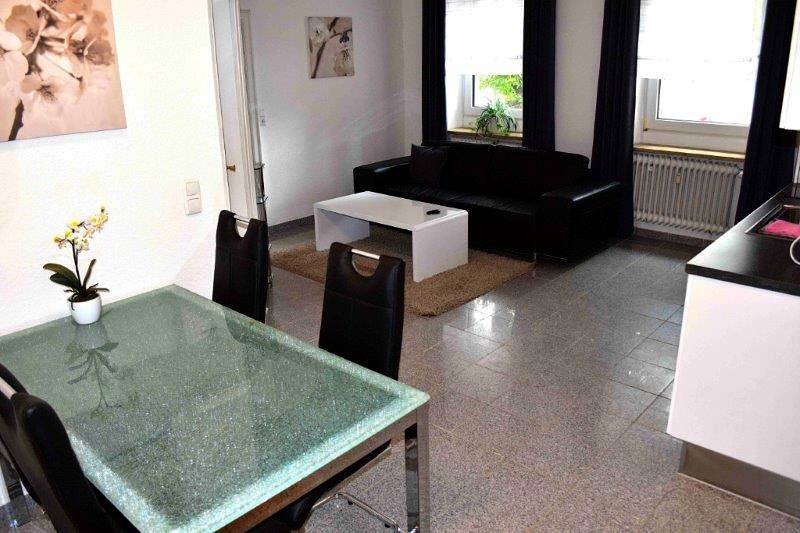Boardinghouse Stadtvilla Budget - Einbett-Studio mit Küchenzeile und Wlan in Schweinfurt, Fränkisches Weinland
