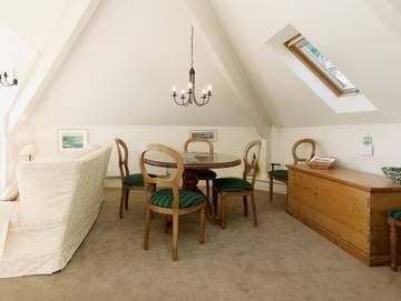 Log Cabin for 4 People in Salcombe, Devon, Photo 3