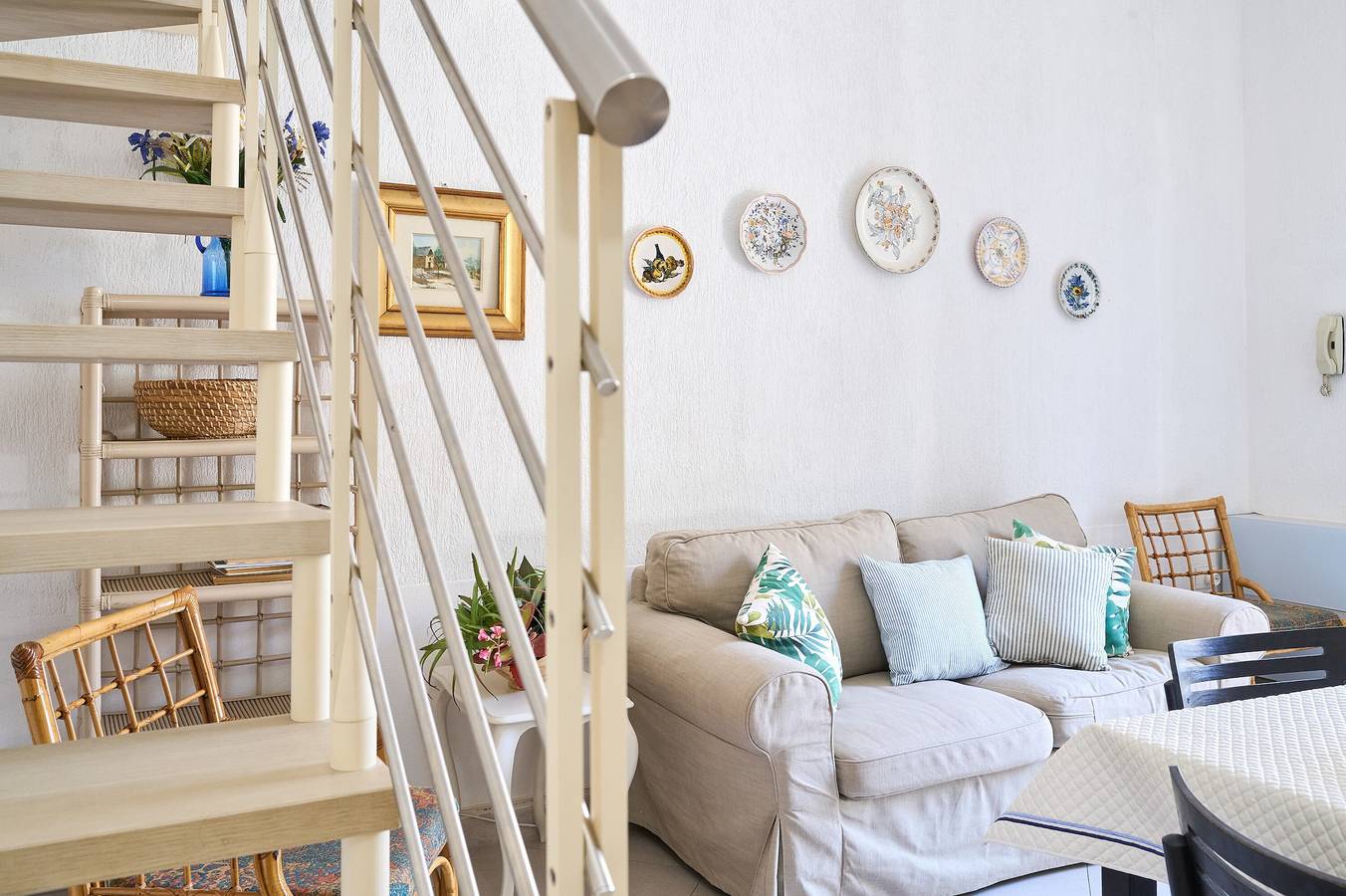 Holiday Home 'Villa Liberty Rosa' with Sea View, Wi-Fi and Air Conditioning in San Vincenzo, Etruscan Coast