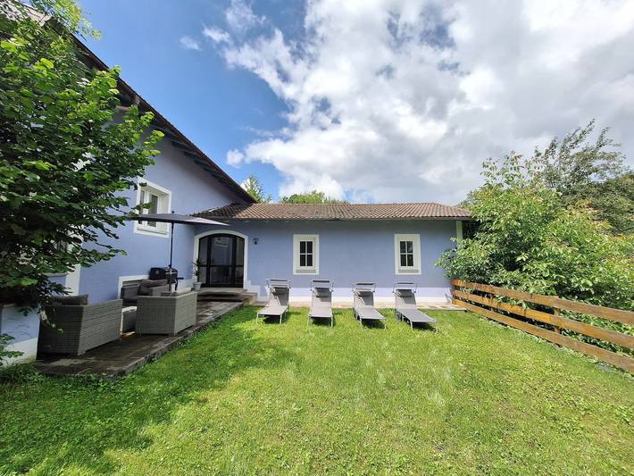 Ferienwohnung für 4 Personen, mit Balkon und Terrasse sowie Garten