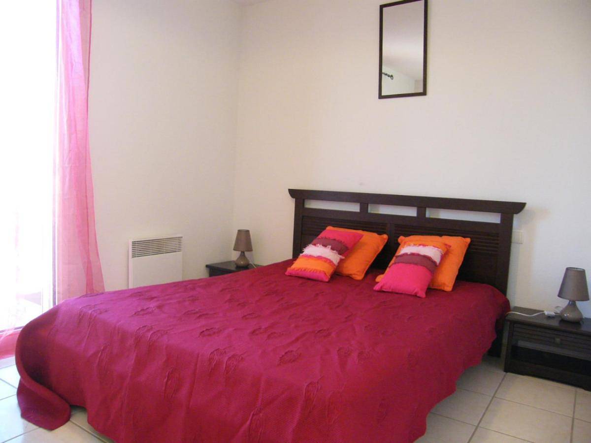 Appartement entier, 65m2 ok chéques vacances 2km mer 6pers 2ch jardin parking wifi in Latour-Bas-Elne, Côte d'Améthyste