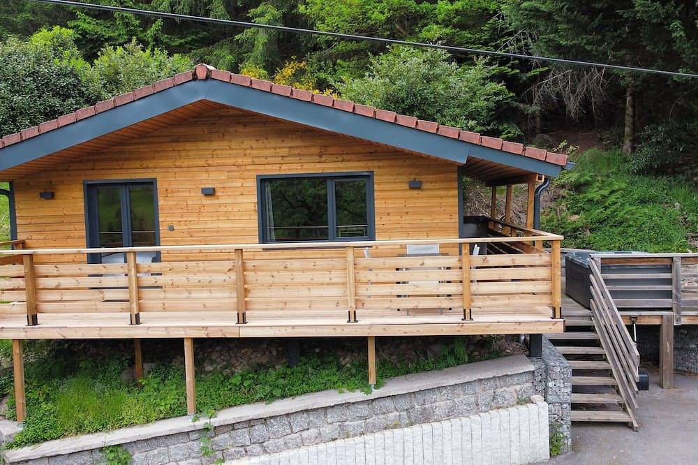 Charmant chalet du Faubourg, spa privatif, 4p in Rochesson, Parc naturel régional des Ballons des Vosges