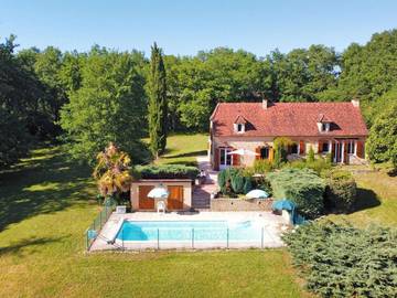 Location de vacances pour 7 personnes, avec piscine à Saint-Chamassy