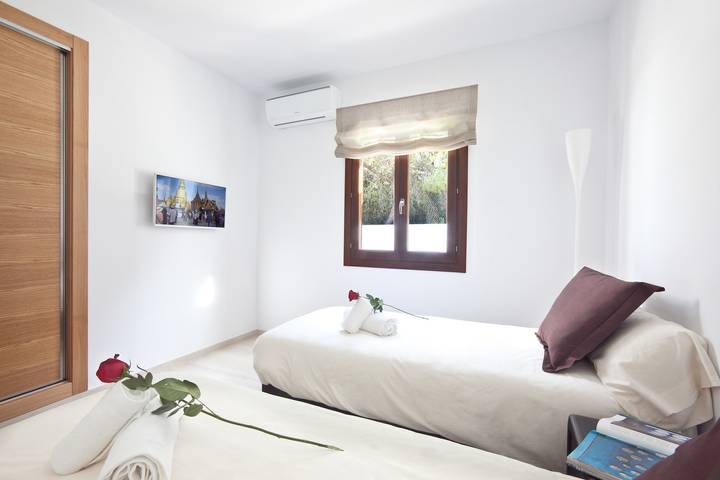 Chalet para 12 personas, con jardín y vistas al mar en Ibiza - 3
