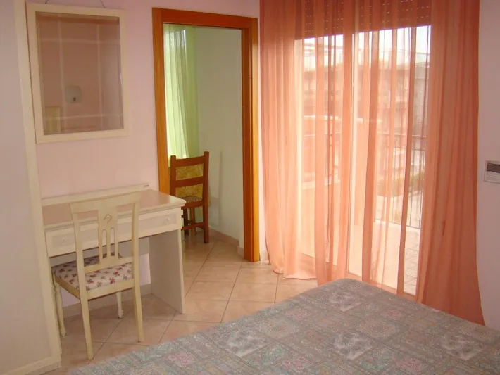 Aparthotel para 2 personas, con vistas y jardín - 1