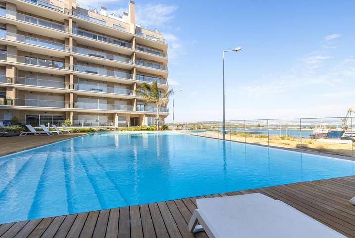 Gîte pour 4 personnes, avec balcon et piscine dans Seixal - 2