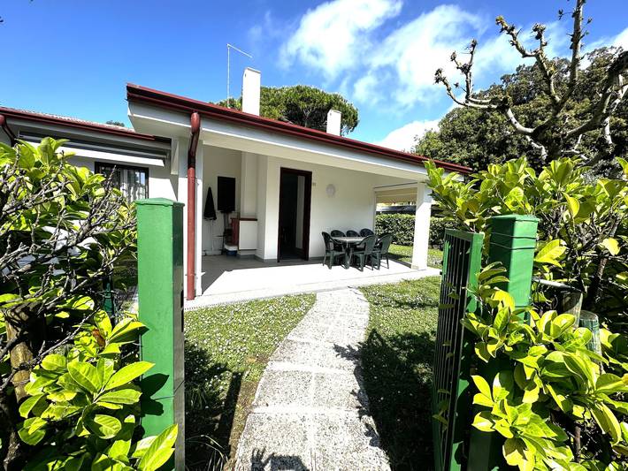 Ferienhaus für 7 Personen, mit Garten in Bibione