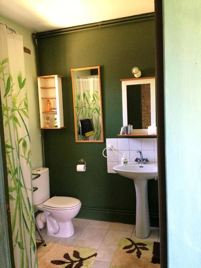 Location de vacances pour 4 personnes, avec jardin ainsi que piscine et vue dans Cœur de Causse - 4