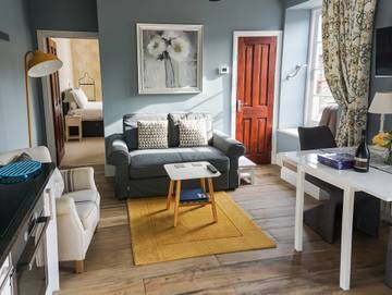 Log Cabin for 2 People in Bakewell, Peak District, Photo 2