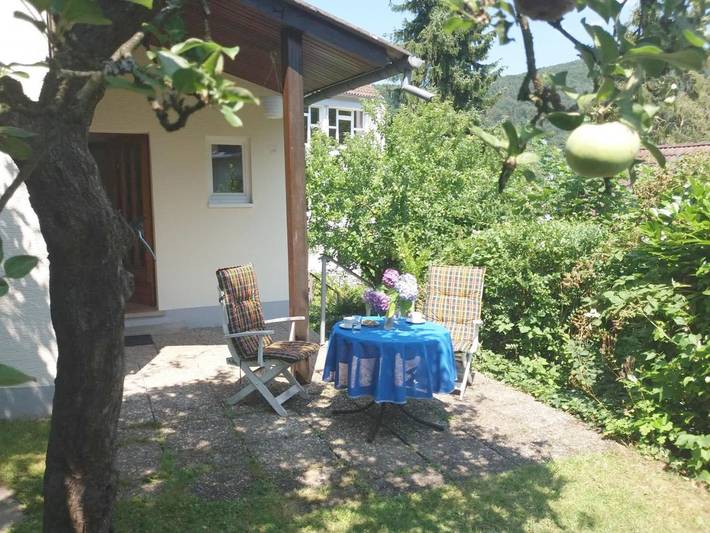 Ferienhaus für 2 Personen, mit Ausblick und Garten in Bad Ems