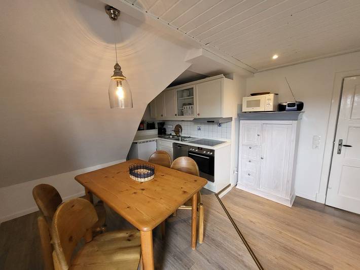 Ferienwohnung für 4 Personen, mit Balkon und Terrasse sowie Ausblick in Krummhörn - 3