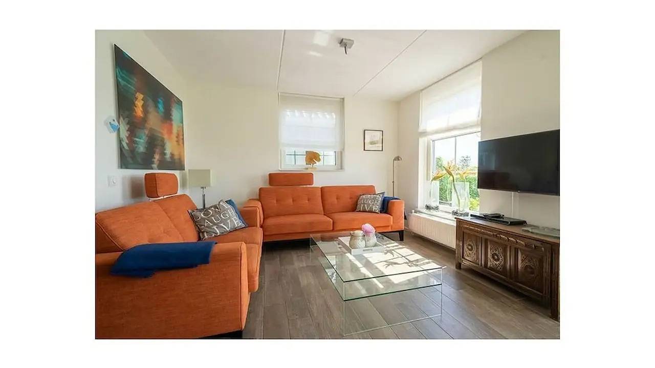 Ferienhaus für 4 Personen mit Terrasse in Markermeer