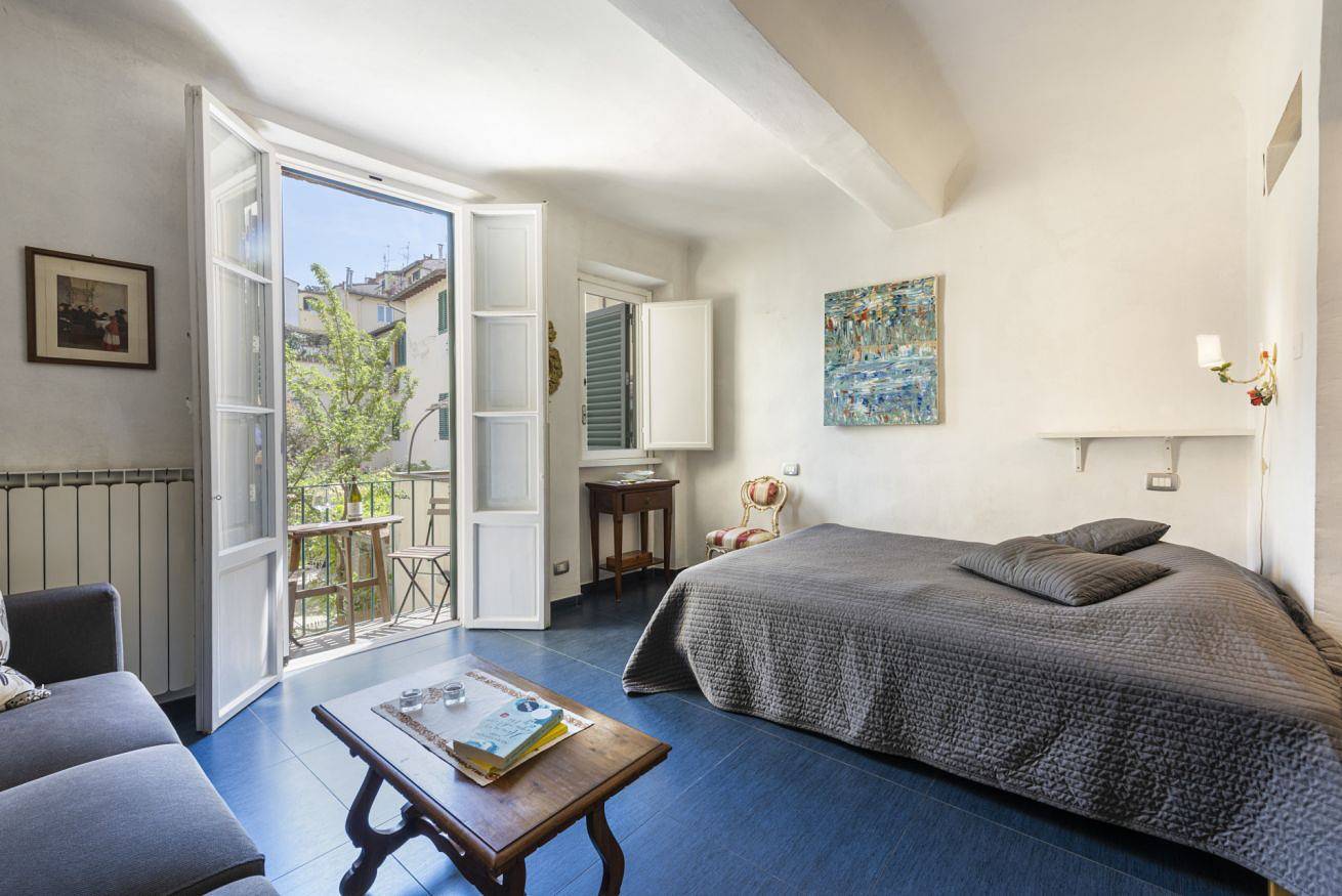 Ganze Wohnung, Ferienwohnung für 2 Personen mit Balkon/Terrasse in Florence city center, Florenz