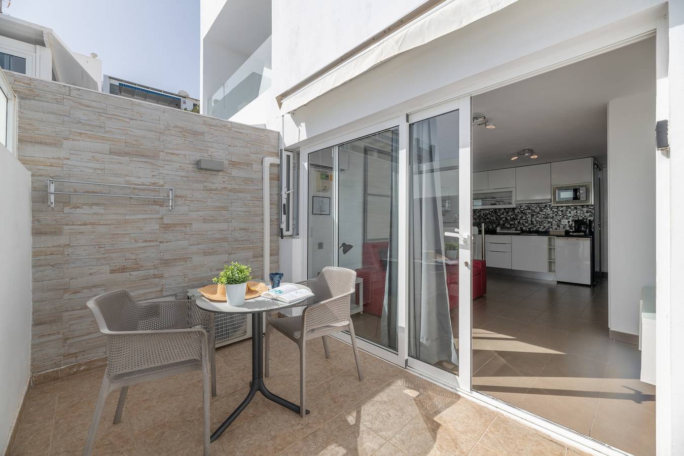 Ganze Wohnung, „Kikere Puerto del Carmen“ – Ferienwohnung mit Gemeinschaftspool, Wlan und Klimaanlage in Puerto del Carmen, Tías
