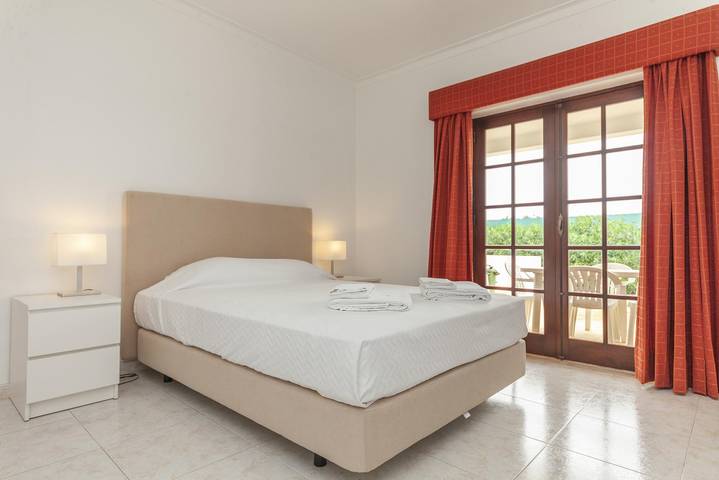 Ferienhaus für 2 Personen, mit Pool und Garten sowie Terrasse in Lagos - 3