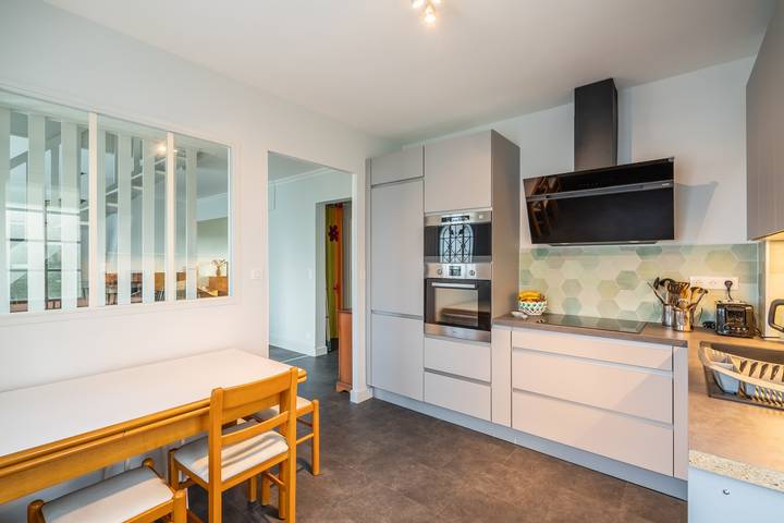 Location de vacances pour 7 personnes, avec jardin et terrasse à Bénodet - 4