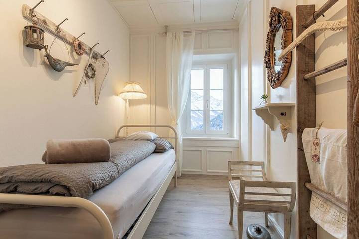 Ganze Wohnung, Zollhaus, (Vnà) in Vnà, Valsot