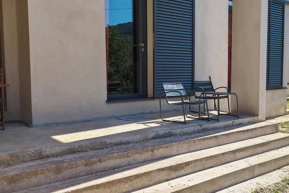 T3 en bas de villa in Bastia, Cap Corse