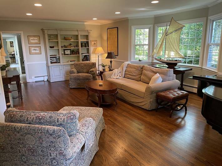 Vacation rental for 10 people, with hot tub and balcony as well as yard in Bristol (RI)