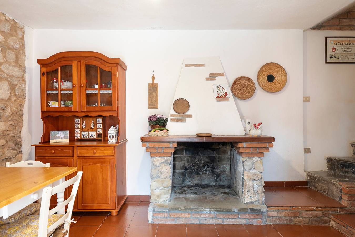 Casa vacanze 'Il Borgo - Casa Ottocentesca' con vista sulle montagne, terrazza privata e Wi-Fi in Baunei, Provincia di Ogliastra