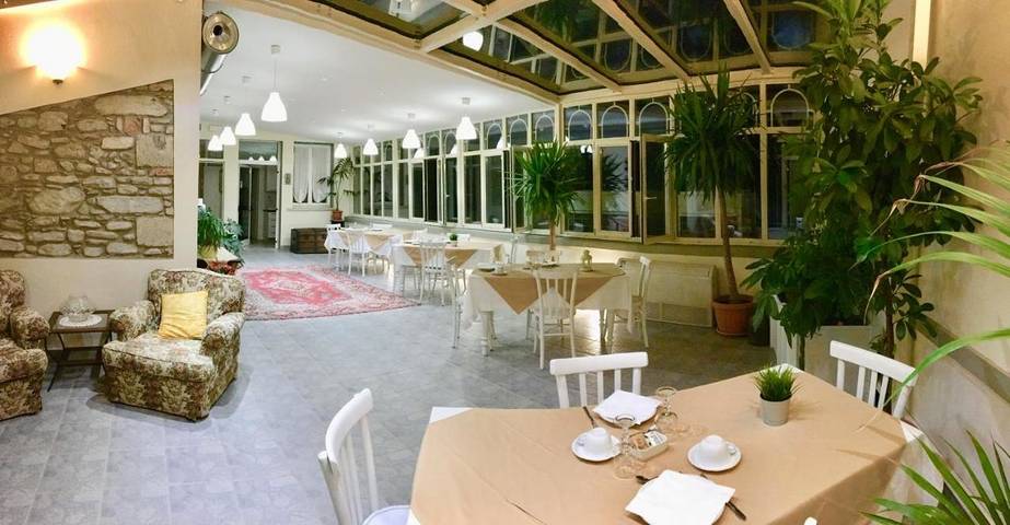 Hotel dla 2 osób, z Taras i Ogród w Rufina