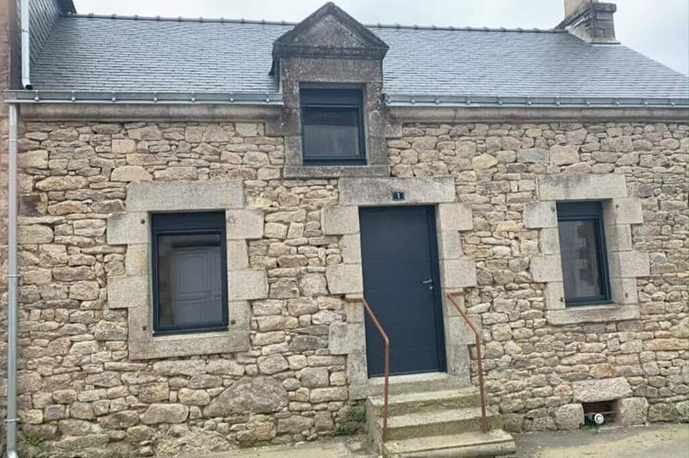 Maison Bretonne Rénovée au Cœur de Bignan – Confort & Charme in Bignan, Région de Pontivy