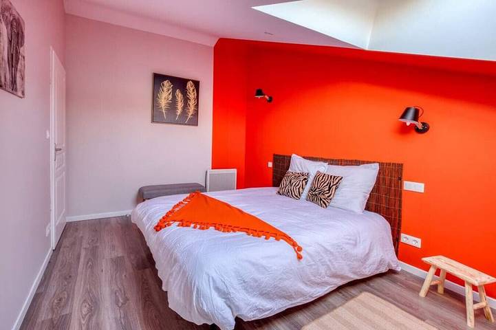 Gîte pour 8 personnes, avec jardin et jacuzzi à Peyrole - 4