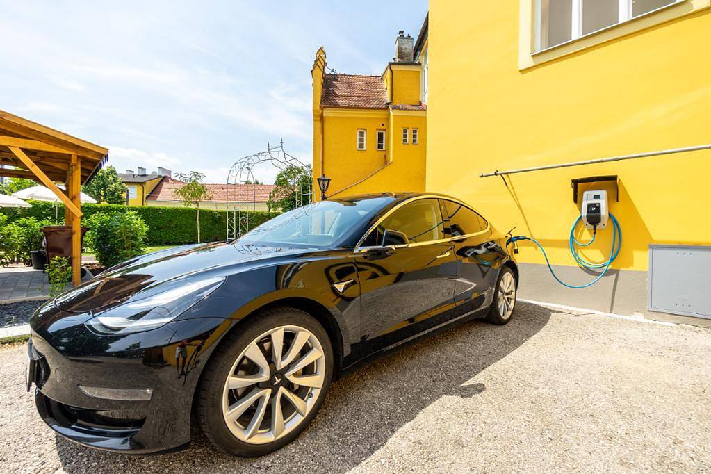 Entire apartment, Albizia Apartments - Zuhause auf Reisen - Apartment Christa in Baden bei Wien, Vienna Woods