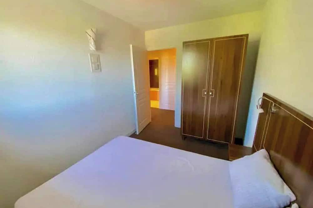Appartement entier, Duplex 6 pers 2 chambres. Piscine intérieure chauffée et garage fermé. in Jausiers, Parc national du Mercantour