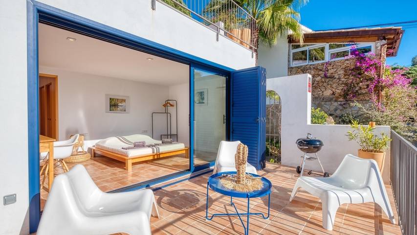 Ferienhaus "Costacabana - Casa Adora" mit Bergblick, Gemeinschaftspool und WLAN in Santa Maria de Llorell, Tossa de Mar