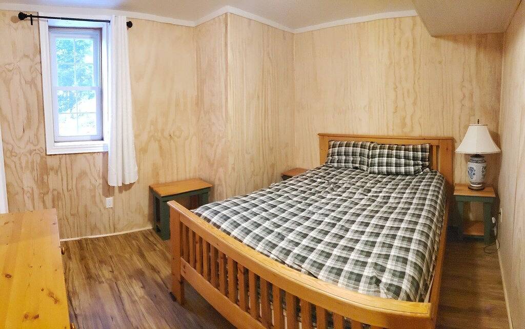 Cabin Rentals And Lodges for 6 Guests in Algonquin Provincial Park, Ontario
