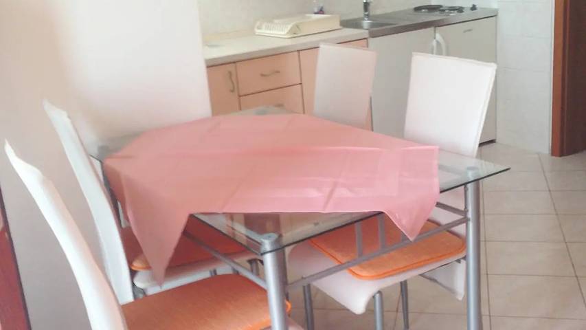 Gîte pour 4 personnes, avec terrasse dans Lastovo - 2
