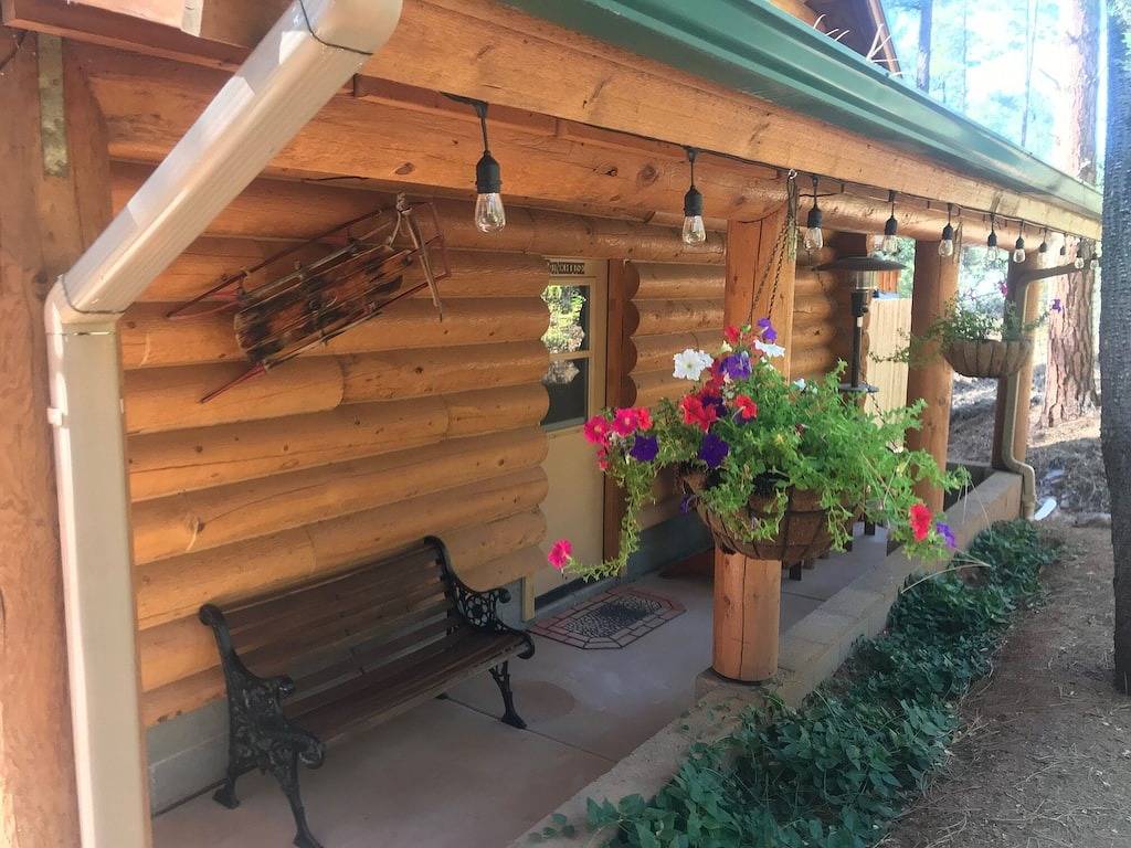 Beautiful bunkhouse in forest just hours outside Phoenix metro area in Strawberry, Gila County