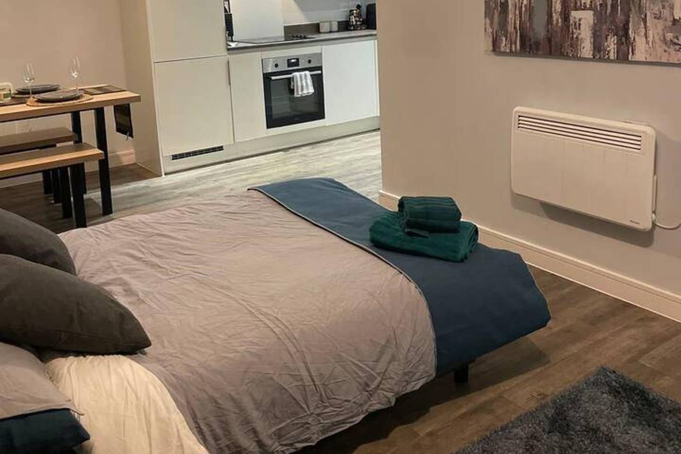 Cały apartament wypoczynkowy, Stylish Retreat - Sleeps 6 Terrace-2Bedroom-Petsok in Birmingham, Birmingham i okolice