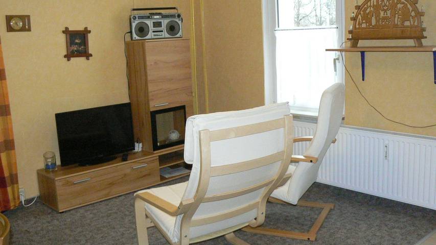 Apartamento vacacional entero, Apartamento de vacaciones para 3 personas con jardín in Hartmannsdorf, Chemnitz (region)
