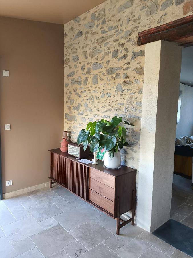 Location de vacances pour 15 personnes, avec vue ainsi que piscine et jardin, animaux acceptés à Saint-Aubin-de-Luigné - 2