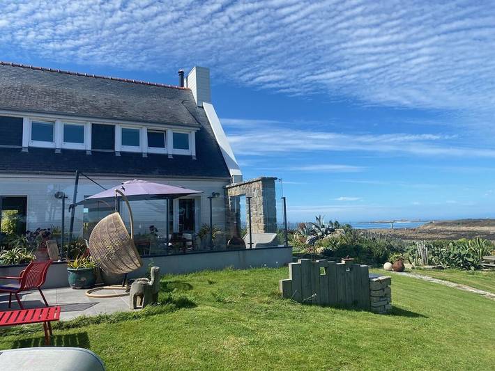 Location de vacances pour 8 personnes, avec Terrasse et Jardin à Landéda
