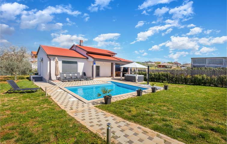 Ferienhaus für 6 Personen, mit Garten und Pool sowie Terrasse, mit Haustier in Pula - 2