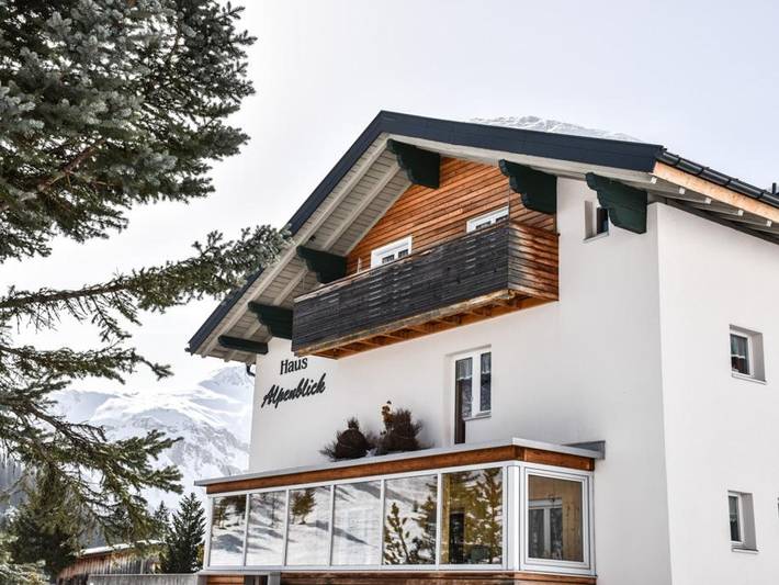 Ferienwohnung für 4 Personen, mit Balkon und Garten in Schröcken - 2
