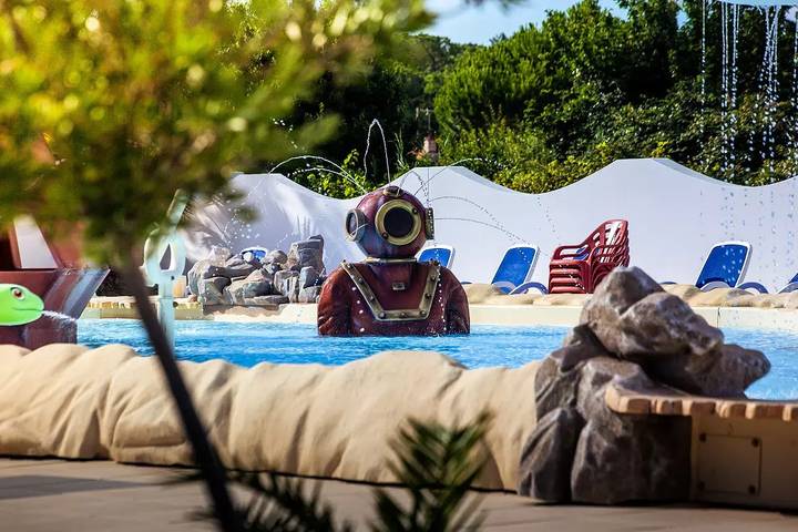Camping pour 6 personnes, avec terrasse et piscine à Saint-Jean-de-Monts - 3