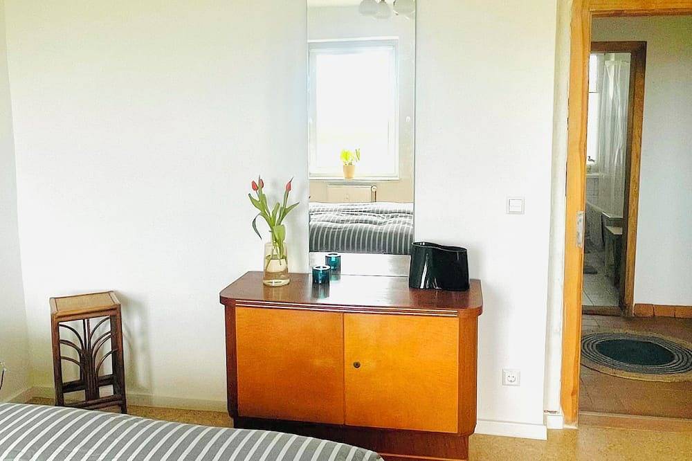 Ganze Wohnung, \"Mts -Haus Zettemin\" - 2 Familienfreundliche Ferienwohnungen in Mecklenburg in Zettemin, Müritz