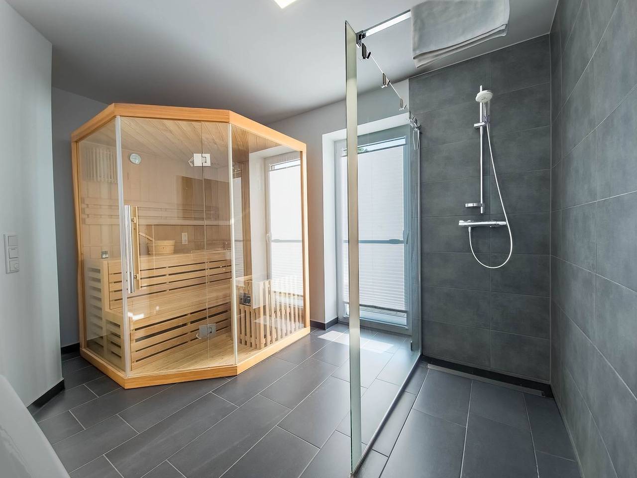 Komfortables Ferienhaus Hilgenhuus mit Sauna in Strandnähe in Hagermarsch, Landkreis Aurich