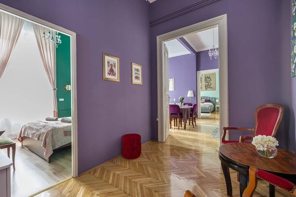 Ganze Wohnung, Eclectic Luxury & Spacious Apt in Center in Budapest, Danube-Ipoly National Park